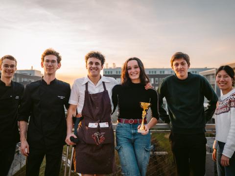Les étudiants participants au Concours de Cuisine des Grandes écoles 2024 Les étudiants participants au Concours de Cuisine des Grandes écoles 2024